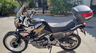 Honda Africa Twin XRV 750 RD07