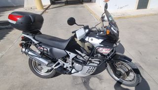 Honda Africa Twin XRV 750 RD07