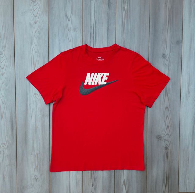Camiseta Nike Logo Rojo Vintage