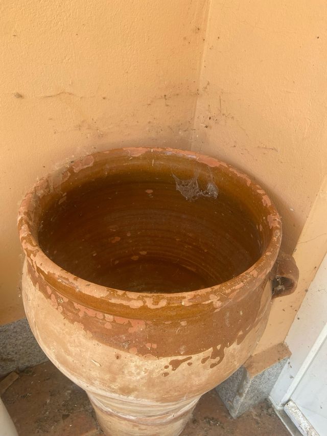 Vasija barro grande antigua