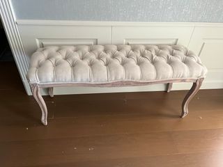 Banqueta capitoné de madera