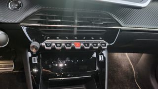 Peugeot e-208 2021