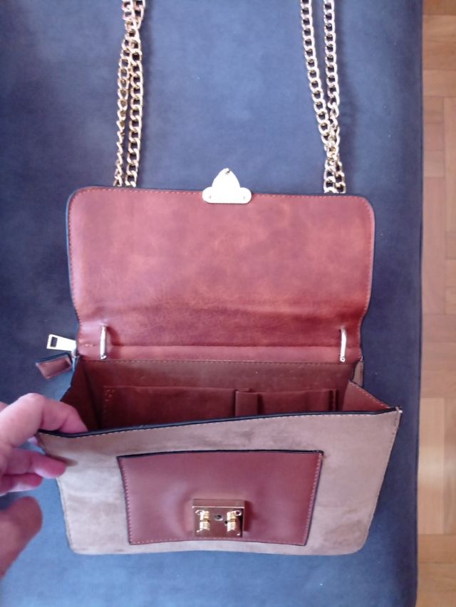 Bolso bandolera beige y marrón