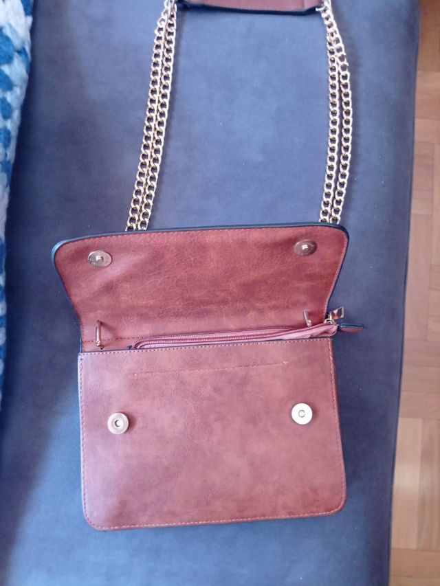 Bolso bandolera beige y marrón
