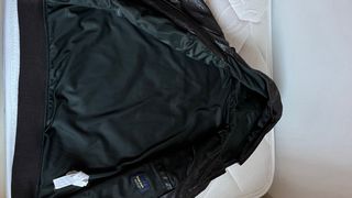 Cazadora Zara Young marrón con capucha
