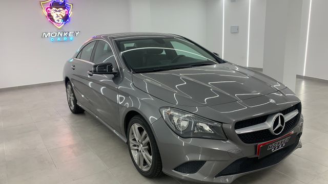 Mercedes-Benz Clase CLA 220d AMG