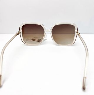 Elegancia Francesa al Sol – Gafas Que Gritan LUJO