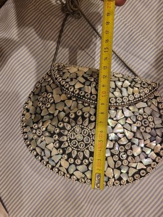Bolso pequeño blanco y plata