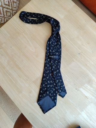 Corbata Vercelli negra seda