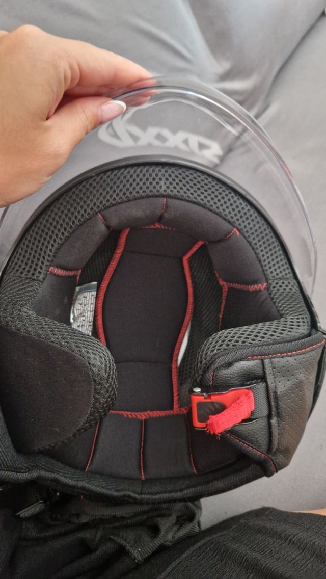 Casco moto AXxis negro, L 59-60 SIN ESTRENAR