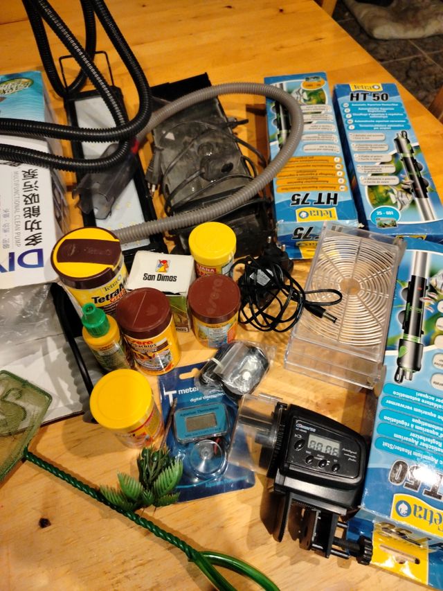 Accesorios pecera usados