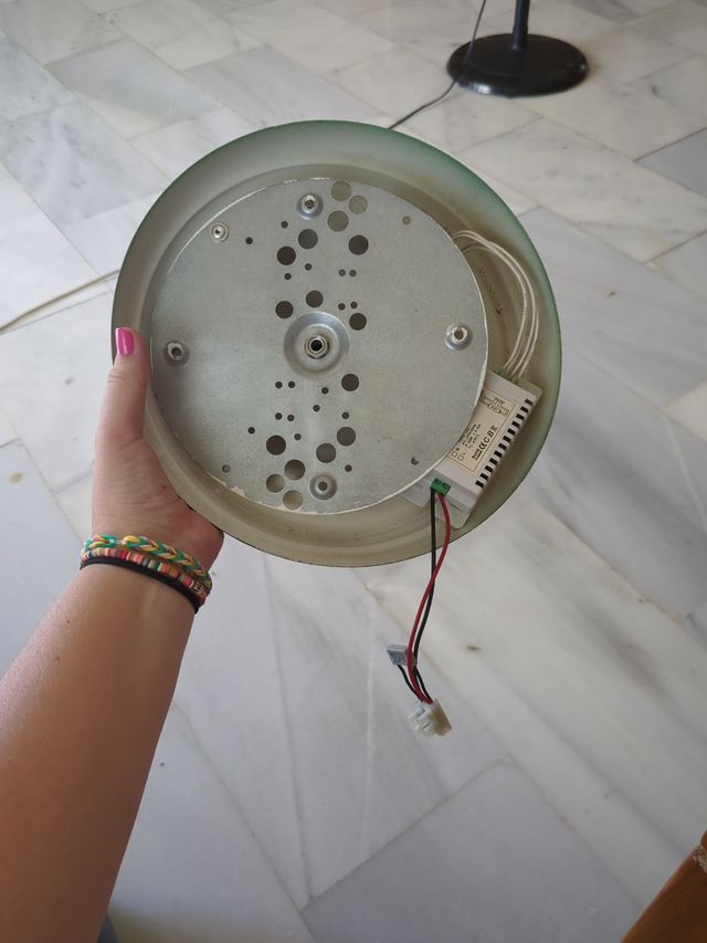 Lámpara techo circular. 26cm diámetro