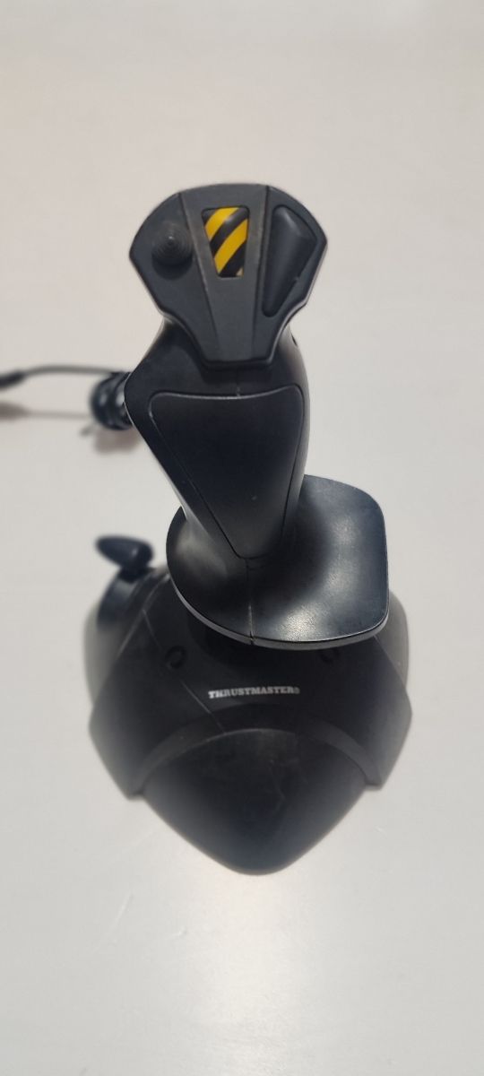 Joystick Thrustmaster PC