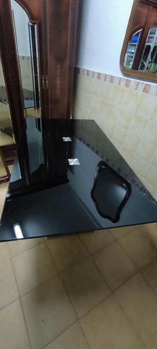 Mesa cristal negra moderna