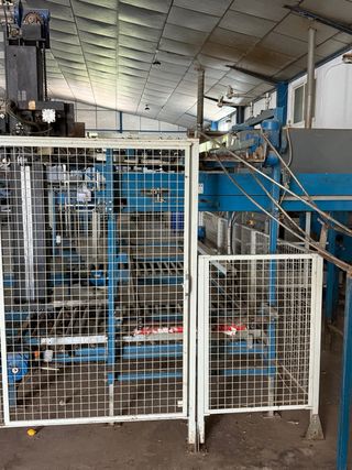 Volcador robot de cajas de campo, technopamic