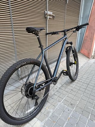 Bicicleta Rockhopper Comp XXL
