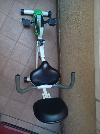 Bicicleta estática plegable