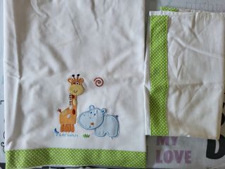 Lote 2 capas de baño y un juego cuna