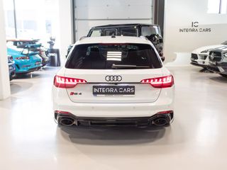 Audi RS4 Avant Competit Plus TFS tiptr 