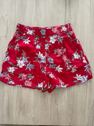 Shorts rojos H&M Divided - T36