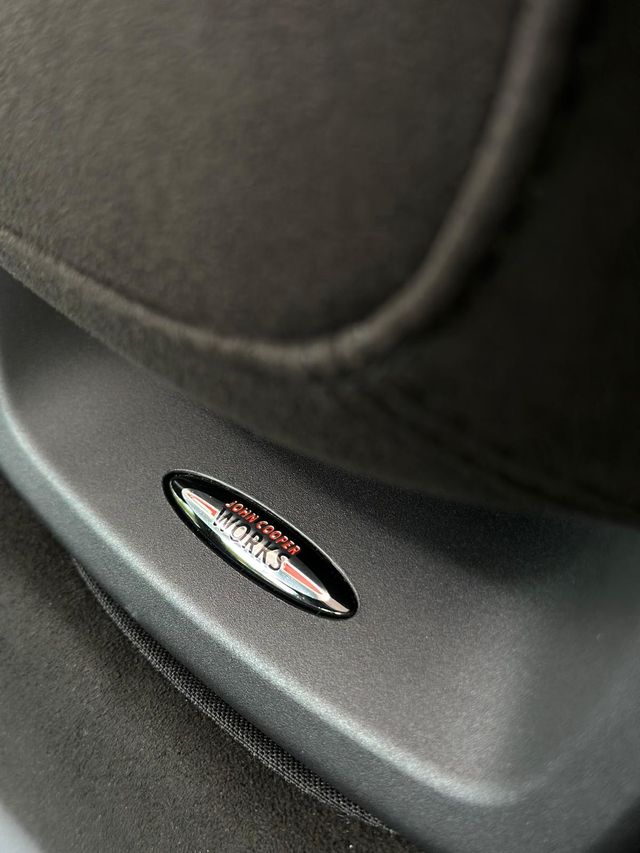 Mini John Cooper Works 2.0 231cv
