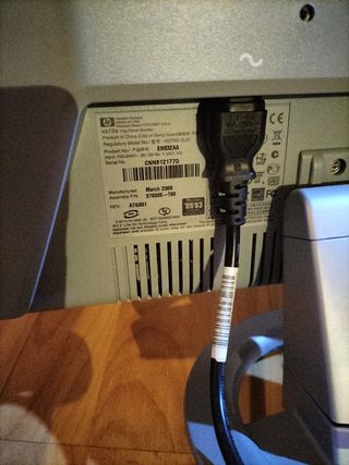 Monitor HP 19" plata - pantalla LCD