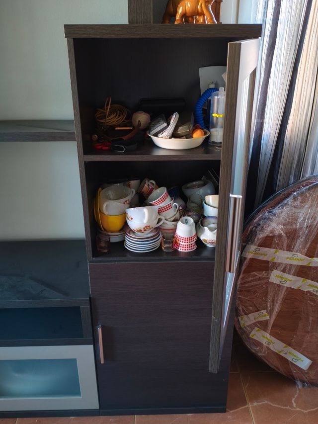 Mueble salón madera oscura