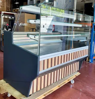 VITRINA EXPOSITORA L UZ LED INCLUIDA