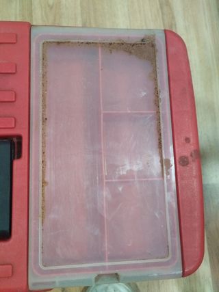 Caja herramientas Tayg roja