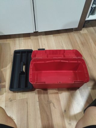 Caja herramientas Tayg roja