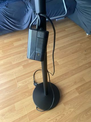 Lampara pie at home - negra