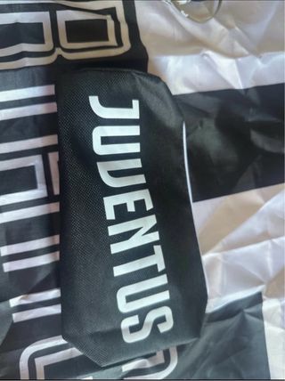 Kit Juventino: Sacca + gadget

