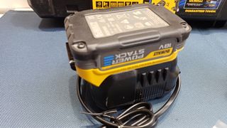 DeWalt DCF921E Atornillador Impacto