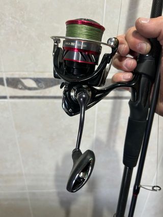 Caña Bloody + Carrete Ninja 2500-CXH