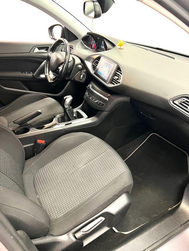 Peugeot 308 2018