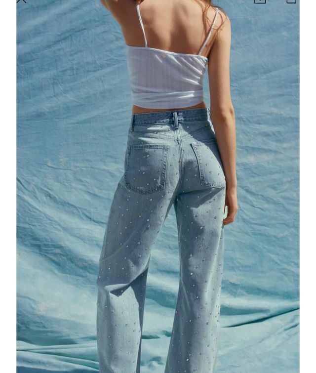 Jeans talla 38 TRF curved strass tiro alto