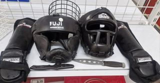 Cascos MMA + espinilleras