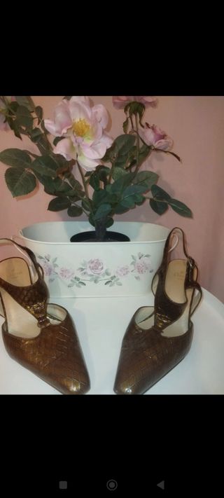 Sandalias tacón marrón-Dorado