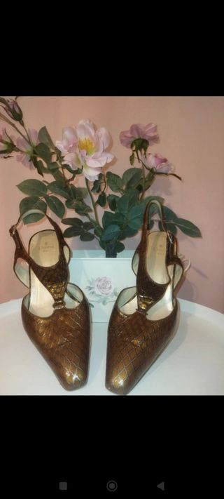 Sandalias tacón marrón-Dorado