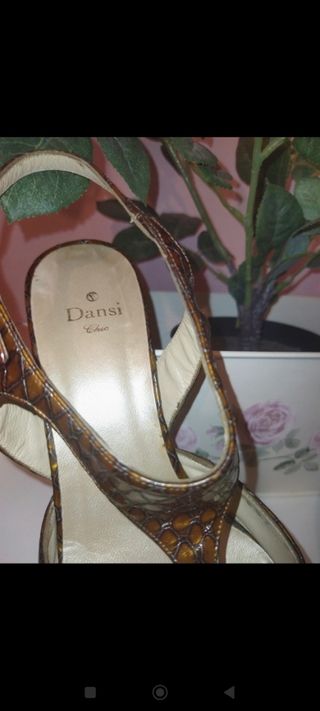 Sandalias tacón marrón-Dorado