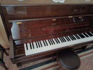 Pianoforte verticale antico