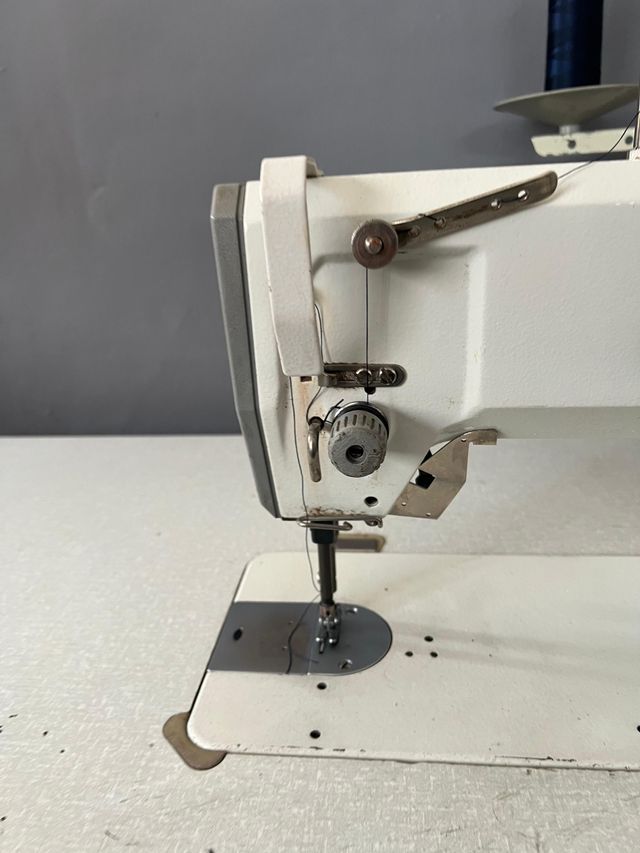 Máquina de coser PFAFF 1183