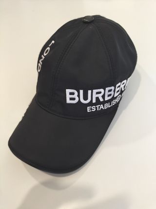 Gorra Burberry negra