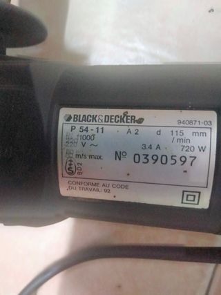 Amoladora Black & Decker + 5 discos