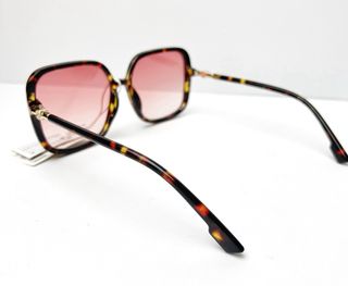 Estas gafas no se compran. Se conquistan.