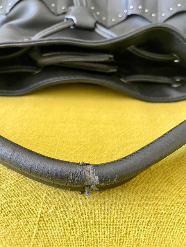 Bolso negro - asa ajustable