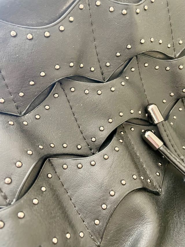 Bolso negro - asa ajustable