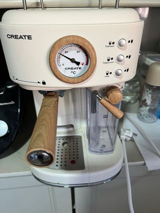 Cafetera CREATE - Espresso, Cappuccino, Latte