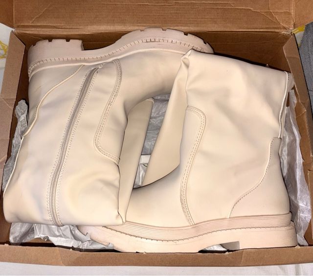 Botas altas beige