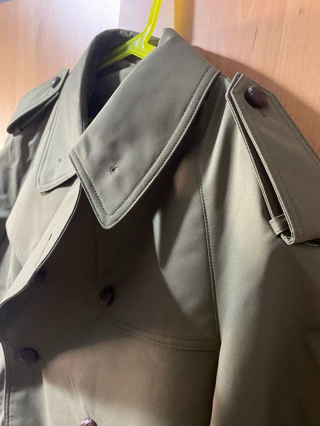 Gabardina militar verde oliva sin estrenar